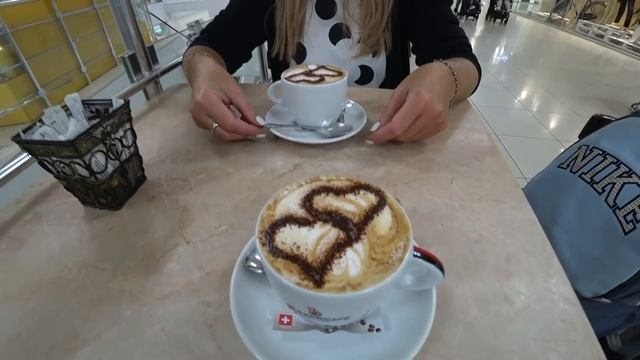 ВКУСНЫЙ КОФЕ МОККАЧИНО, ОТЛИЧНО ПОГУЛЯЛИ | Arina Belaja смотреть онлайн