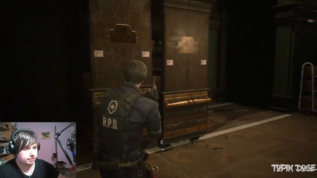Нарезка смешных моментов со стрима CHUDO8585: НОВЫЙ ХОРРОР!! ОР ВЫШЕ ГОР В RESIDENT EVIL 2 REMAKE! смотреть онлайн