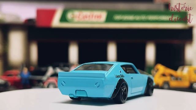 Hot Wheels Nissan Skyline 2000GT-R LBWK Showcase смотреть онлайн