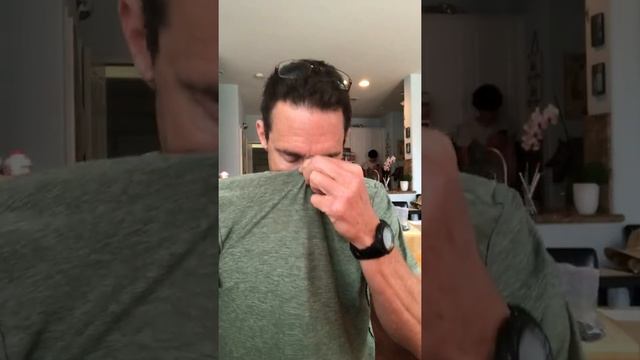 SAFER WAY TO SNEEZE OR COUGH смотреть онлайн