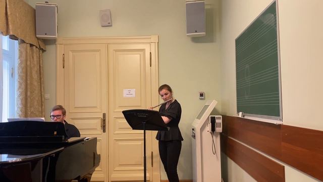 C.F. Bach. Concerto for flute in d-minor. 3 part смотреть онлайн