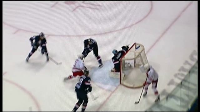 Изумительный пас Е.Бодрова на Ч.Геновэя / Bodrov's smart assist on Genoway's goal смотреть онлайн