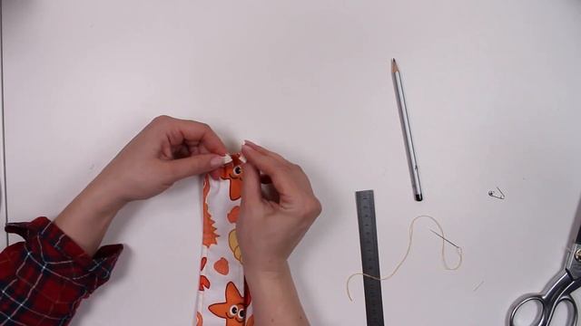 Защитная маска своими руками! #StayHome and craft #WithMe смотреть онлайн