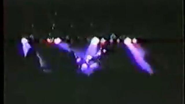 John Petrucci Falls Off Stage смотреть онлайн