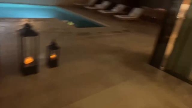 БУСТЕР ПОКАЗЫВАЕТ ЭЛИТНУЮ ВИЛЛУ В ДУБАЕ