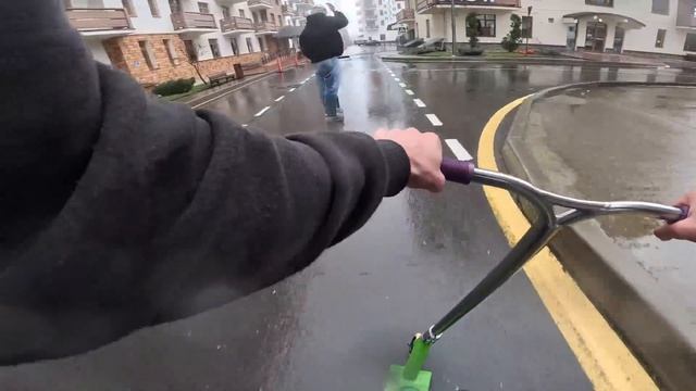 ОТ ПЕРВОГО ЛИЦА ПО ЗАБРОШЕННОЙ ДОРОГЕ В СОЧИ НА САМОКАТЕ смотреть онлайн