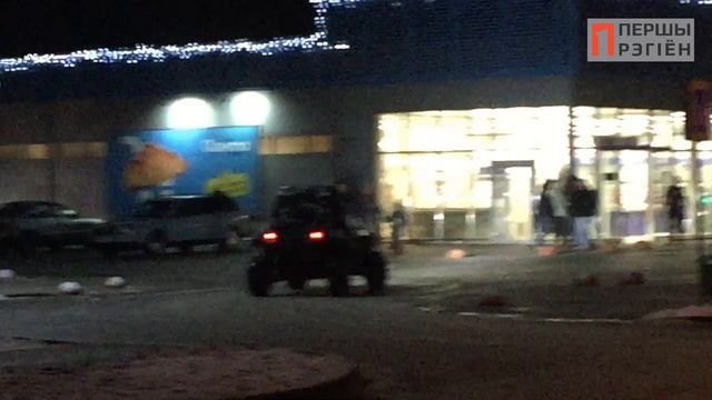 Квадроцикл нарезал пятаки в Ивацевичах смотреть онлайн