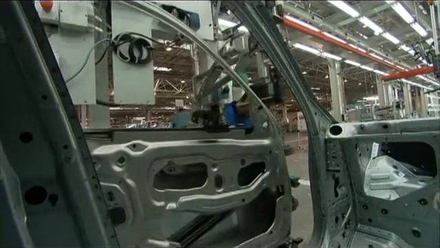 BMW plant Dadong in Shenyang, China смотреть онлайн