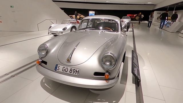 The Porsche 356 B 2000 GS Carrera GT: A Classic Beauty with Racing Pedigree смотреть онлайн