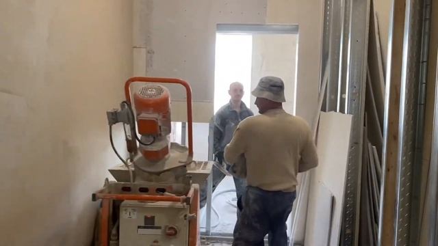 Штукатурка старого фонда за 3 дня, машинкой в центре Петербурга смотреть онлайн
