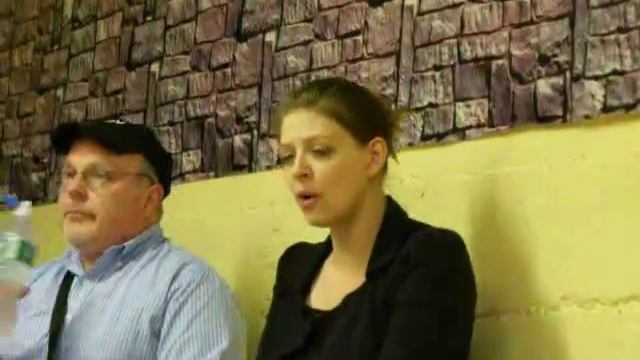 Amber Benson talks about Alyson Hanigan, Embarrassing Moments, and Music смотреть онлайн