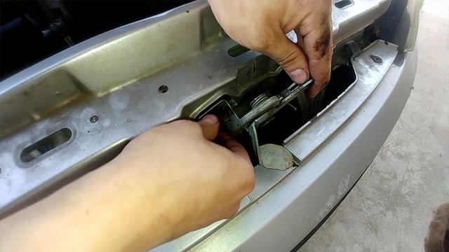 Wymiana Zamka Maski W Samochodzie || Jak Wymienic Zamek Maski Fiat Punto 2