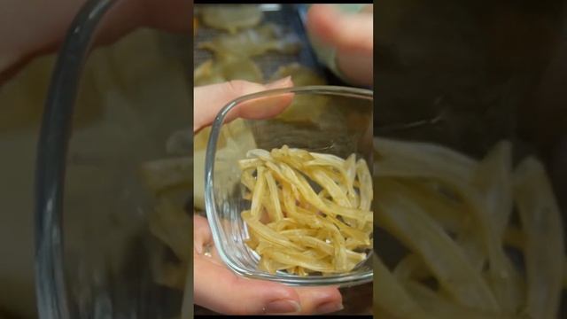 Кальмары в дегидраторе // здоровая замена покупным вкусняшкам смотреть онлайн