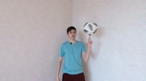 БЫСТРАЯ РАСКРУТКА. КАК ЛЕГКО НАУЧИТЬСЯ КРУТИТЬ МЯЧ НА ПАЛЬЦЕ | Тренировки дома