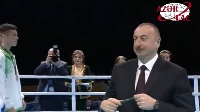 Президент Ильхам Алиев наблюдал за финальным поединком соревнований по боксу смотреть онлайн