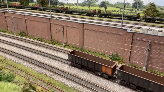 Dean Park Model Railway 334 | November Update 2023 | Ballasting & Weathered Rolling Stock смотреть онлайн