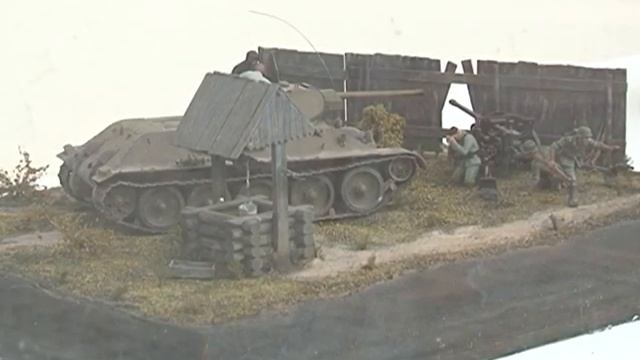 Копии военной техники и мини-инсталляции солдатской жизни смотреть онлайн