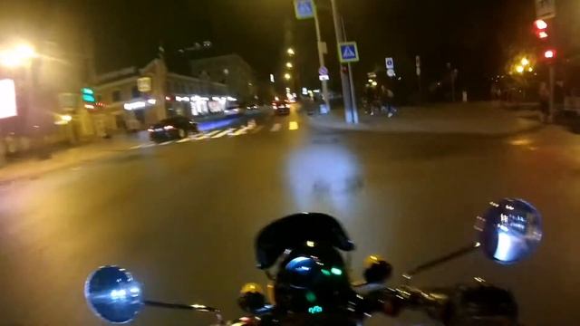 Ночной движ... на JAWA 350 634.8.15. смотреть онлайн