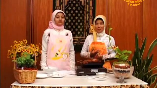 Fragrant Javanese Yellow Rice Feast to Honor the Birth of the Prophet (In Indonesian) смотреть онлайн