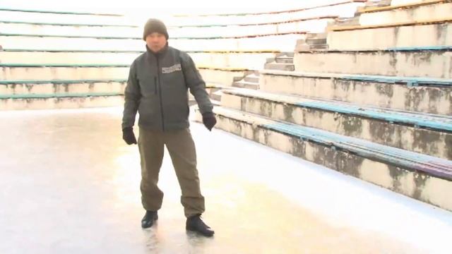 О чем важно знать, при падении на льду. Скользкие ступеньки - как не разбиться. смотреть онлайн