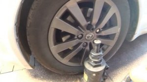 Как открутить колесный болт-секретку,если сломал(потерял)спецключ