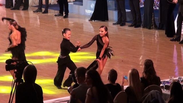 Кукаевский Даниил - Артамонова Мария Чемпионат РТС Юниоры-1 Латина 1/2 Ча-Ча смотреть онлайн