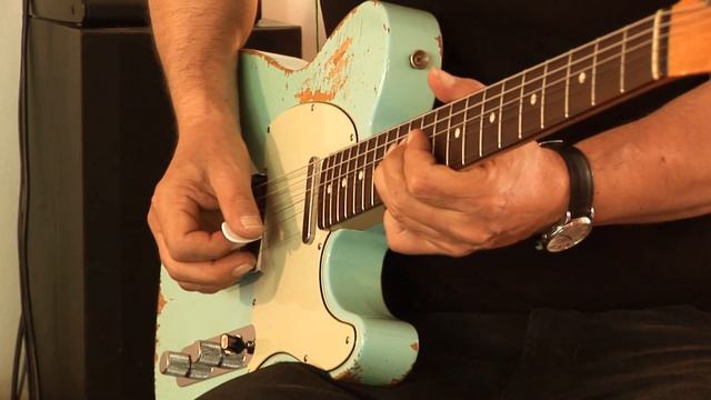 2009 Fender Telecaster Custom Shop "'1963 Telecaster Relic", daphne blue смотреть онлайн