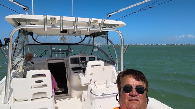 DJI Drone Hand Catch Demo: Danger at Sea Will Robinson смотреть онлайн