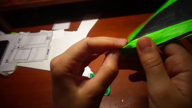 Как сделать Iphone 5 из бумаги (How To Make An Iphone 5 Paper)