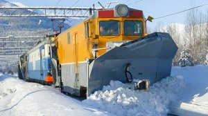 Поезда для детей. Изучаем железнодорожный транспорт. Обучающее видео для малышей