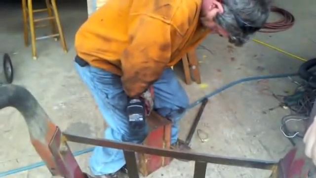 Cracking Evel Knievel's safe with Robb Mariani смотреть онлайн