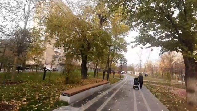 Прогулки по Москве. У Киевского вокзала. Фонтан на площади у ТЦ Европейский. По Украинскому бульвар смотреть онлайн