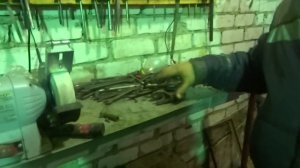 Демонтаж рулевой рейки с автомашины ОКА.