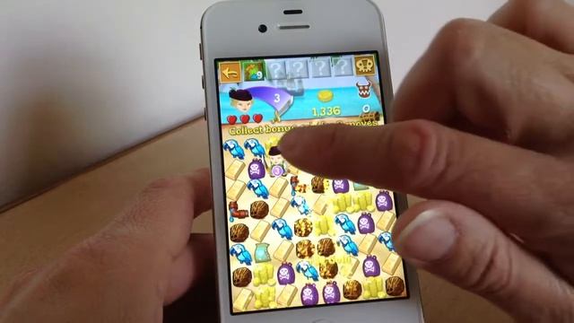 Scurvy Scallywags for iPhone. смотреть онлайн