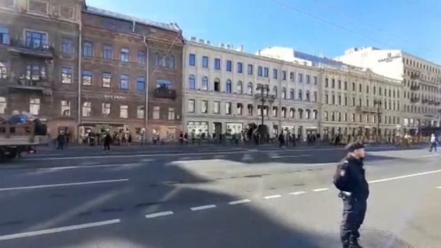 Крестный ход в Санкт Петербурге. Перенос мощей благоверного великого князя Александра Невского смотреть онлайн