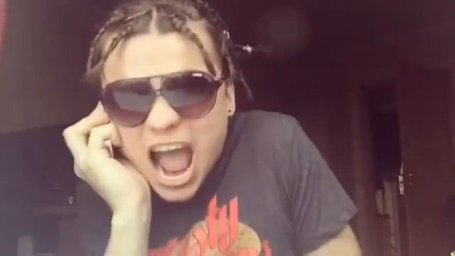 Эй, чувааааак! Возьми трубку! Твои друзья на день рождения! смотреть онлайн