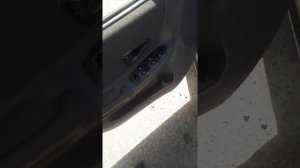 Как открыть акцент без ключа автомобиль Hyundai Accent