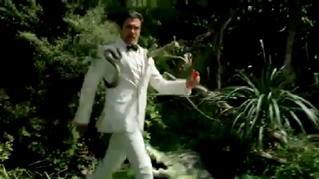 В рекламе Old Spice появился новый мачо смотреть онлайн