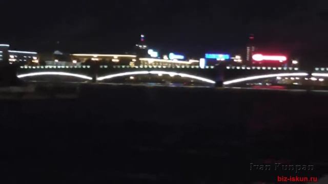 Ночная экскурсия по Санкт-Петербургу, разводные мосты смотреть онлайн