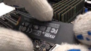 Как установить SSD M2 накопитель