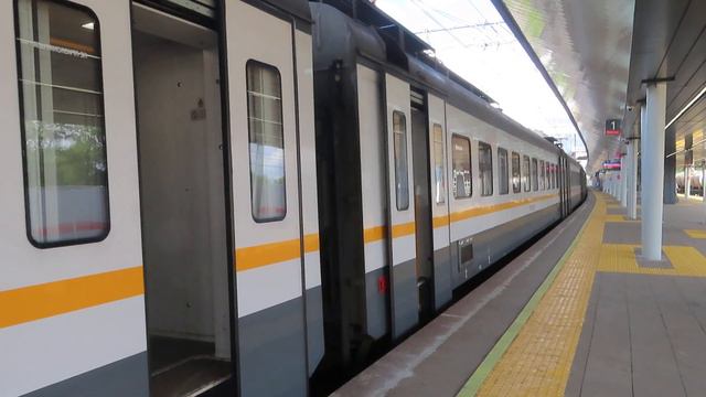 Электропоезд ЭП2Д-0069 ЦППК станция Внуково 2.07.2021 | EP2D-0069 CPPK train at Vnukovo station смотреть онлайн