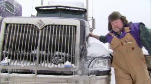 Ледовый путь дольнобойщика