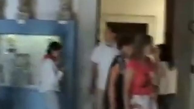 Ходим по музею Бардо (Тунис). 12.08.2006, 09:31-09:48 смотреть онлайн