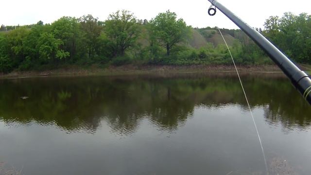 Ловля на полудонку с кормушкой и поплавком. смотреть онлайн