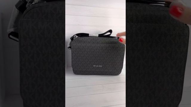 Сумка мужская Michael Kors Cooper Logo Camera Bag смотреть онлайн