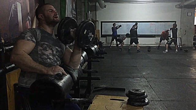 30.11.2015. Иван Бериташвили. Молоток с гантелью. 42 кг. смотреть онлайн