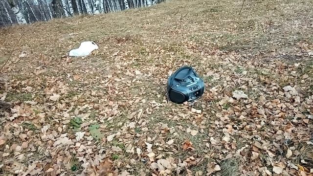 Разбомбили магнитофон. смотреть онлайн