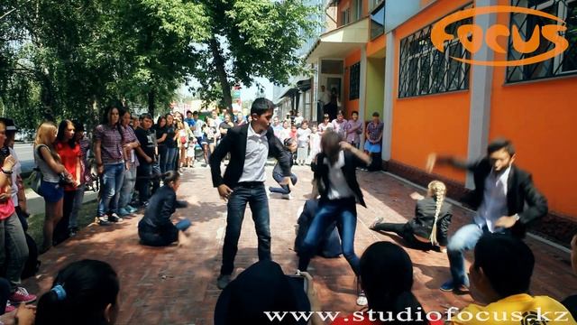 Silver Steppers - Focus Best Dance Crew 2012 - 1 Week.mp4 смотреть онлайн
