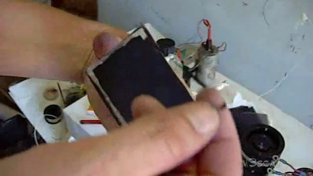 Making LCD into Solar Panel смотреть онлайн