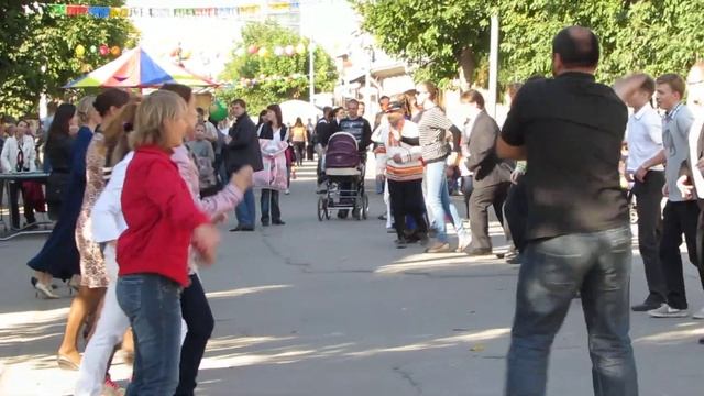 Мужик жжет кадриль смотреть онлайн
